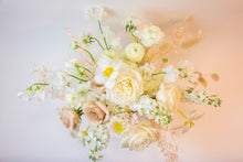 Load image into Gallery viewer, Champagne - Centerpiece