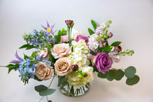 Load image into Gallery viewer, Blueberry Crush - Centerpiece