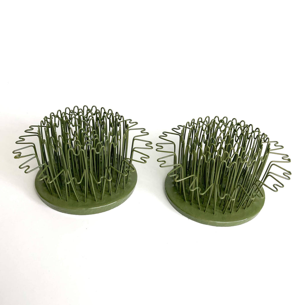Floral Genius - Round Hairpin Flower Holder Flower Frog
