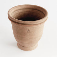 Load image into Gallery viewer, Napa Home &amp; Garden - Wakefield Handmade Dryden Pot #10, Tan
