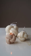 Load image into Gallery viewer, Jeune Home - Small knot candle | Minimalist knot cand: Taupe / unscente
