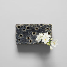 Load image into Gallery viewer, Bloomist - Ceramic Frogs Block: Square / White Patina
