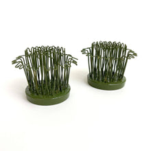 Load image into Gallery viewer, Floral Genius - Round Hairpin Flower Holder Flower Frog
