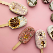 Load image into Gallery viewer, Sow the Magic - Botanical Bath Clay Pops With Dried Fruit and Epsom Salt: Citrus
