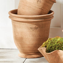 Load image into Gallery viewer, Napa Home &amp; Garden - Wakefield Handmade Dryden Pot #10, Tan
