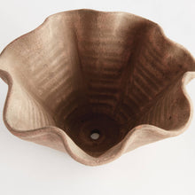 Load image into Gallery viewer, Napa Home &amp; Garden - Wakefield Handmade Wiley Pot #6, Tan
