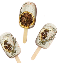 Load image into Gallery viewer, Sow the Magic - Botanical Bath Clay Pops With Dried Fruit and Epsom Salt: Fruity
