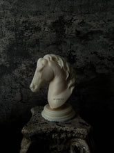 Load image into Gallery viewer, Agaboo Candle - Horse Head Candle 6x4.5in: Unscented / Cream
