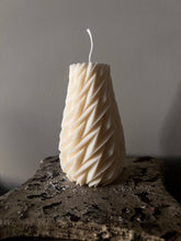 Load image into Gallery viewer, Agaboo Candle - Aesthetic Wave Diamond Candle 4x2in: Cream / Unscented
