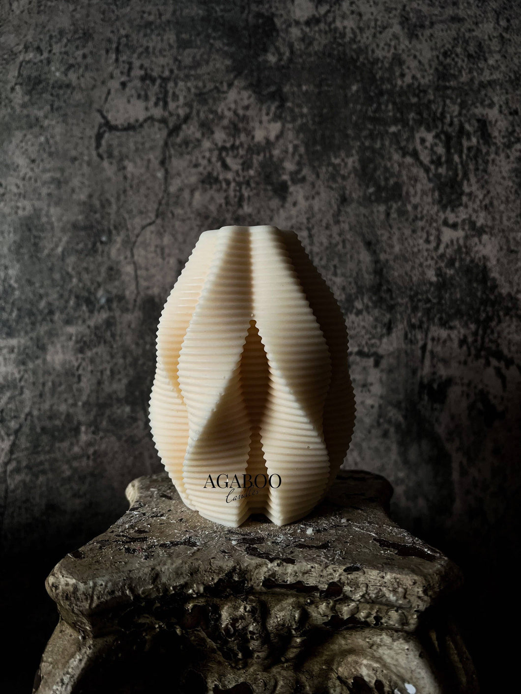 Agaboo Candle - Ribbed Aesthetic Swirl Candle - Shaped Candle: Unscented / Cream